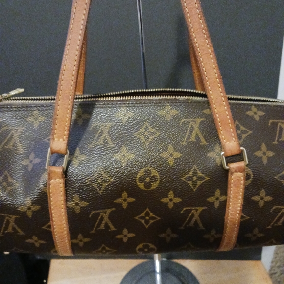 (Authenticated)Louis Vuitton Papillon 30 - Picture 2 of 10